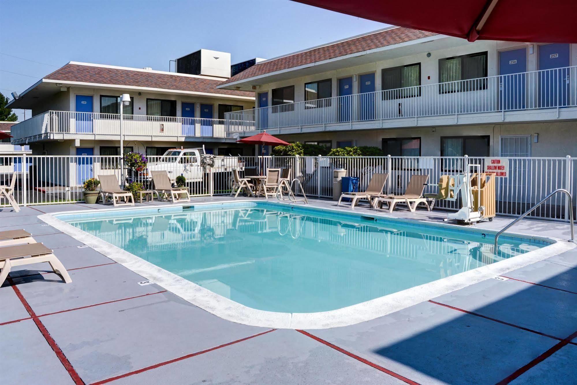 Motel 6-Springfield, Or - Eugene North Dış mekan fotoğraf